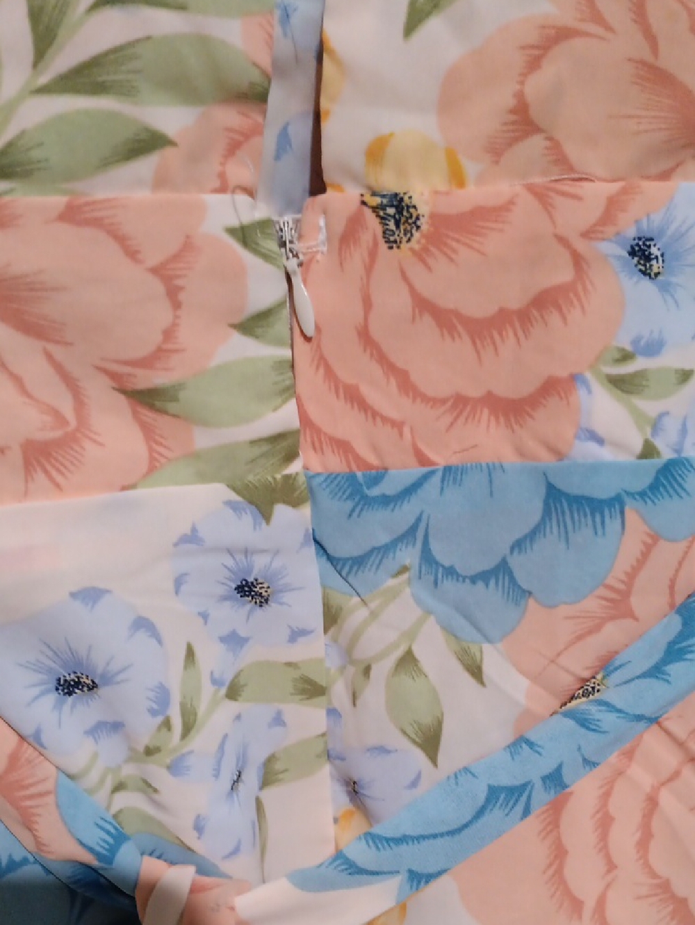 bigHitFloral Ruffle V-Neck Romper with Belt - Picture 6 of 10